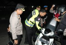 Kapolres Nganjuk Pimpin Langsung Patroli SREG dan Penyekatan di Perbatasan Jelang 1 Suro