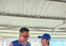 Samsat Surabaya Barat Melaksanakan Pelayanan Prima dengan Program Polantas Menyapa