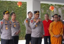 Jogo Jawa Timur : Kapolda Jatim Tinjau Perayaan Imlek di Vihara Buddayana Surabaya