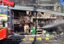 Rita Pasaraya Cilacap Ludes Terbakar, Api Merembet ke Toko Sepatu dan Restoran