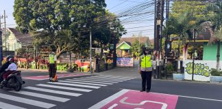 Tingkatkan Pelayanan Pagi, Polsek Dau Sebar Personel di Titik Rawan Kemacetan