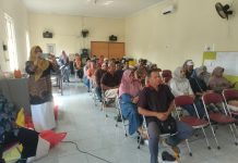 Dalam Rangka Menjaga Kamtibmas Proyek Jalan Menganti-Lakarsantri, Kapolsek AKP Arif Rahman Hadir Langsung Dalam Sosialisasi Bersama Dinas PU dan Kejaksaan