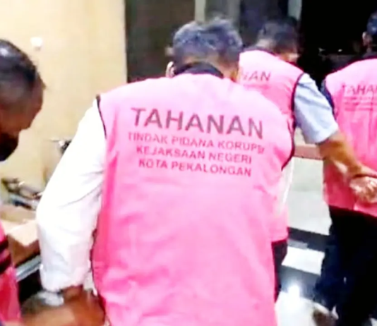 Dua Tersangka Korupsi PDAM Pekalongan Sempat Hipertensi Sebelum Ditahan