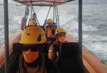 Pencarian 8 Orang Hilang di Perairan Anak Krakatau Terkendala Ombak Besar
